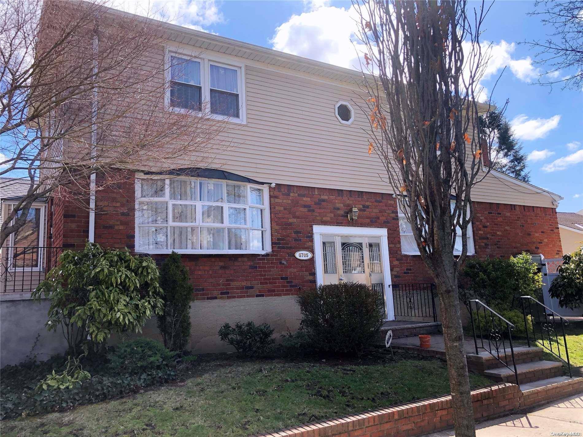 Fresh Meadows, NY 11365,67-05 167 ST
