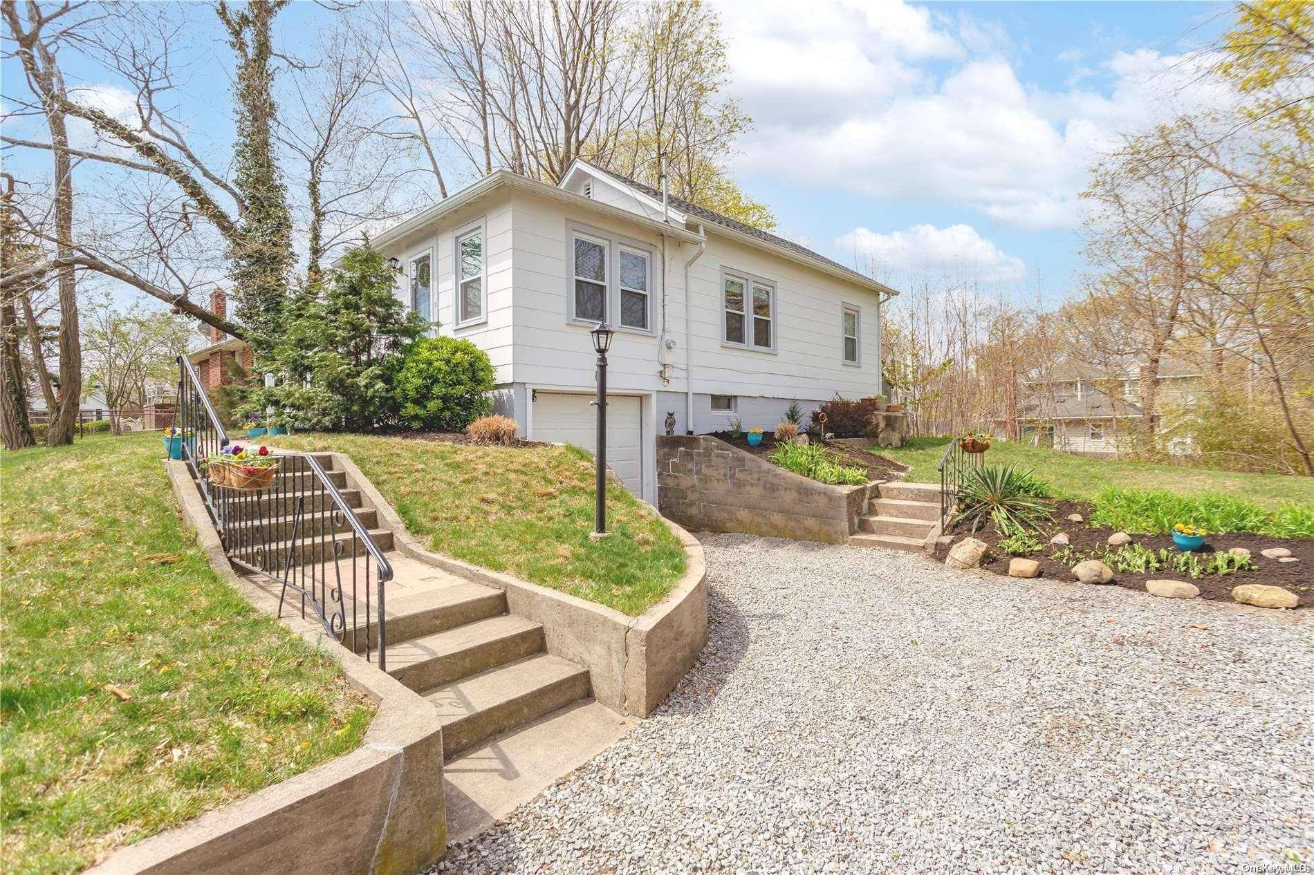 Sound Beach, NY 11789,52 Eastport DR