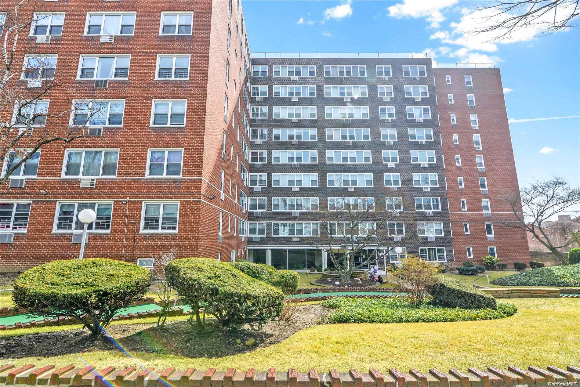 Jamaica, NY 11432,164-20 Highland Avenue #7J