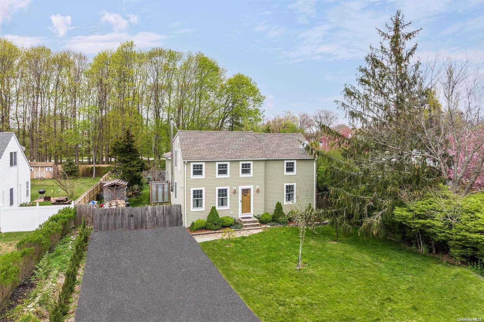 Greenport, NY 11944,130 Bennett RD