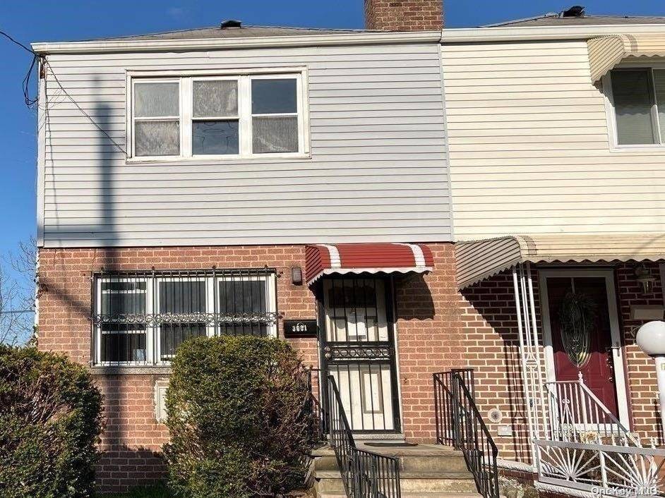 Bronx, NY 10469,3001 Grace AVE