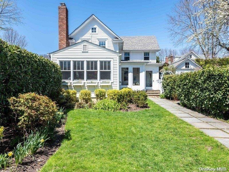 Manhasset, NY 11030,23 Fourth ST