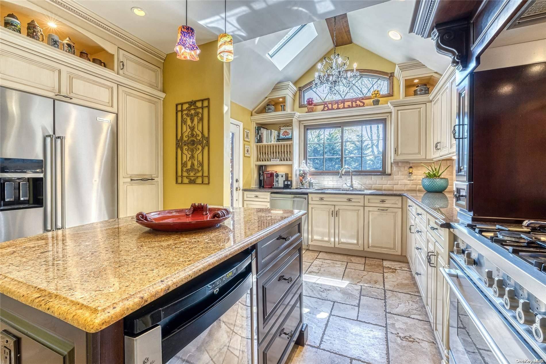 Merrick, NY 11566,164 Babylon TPKE