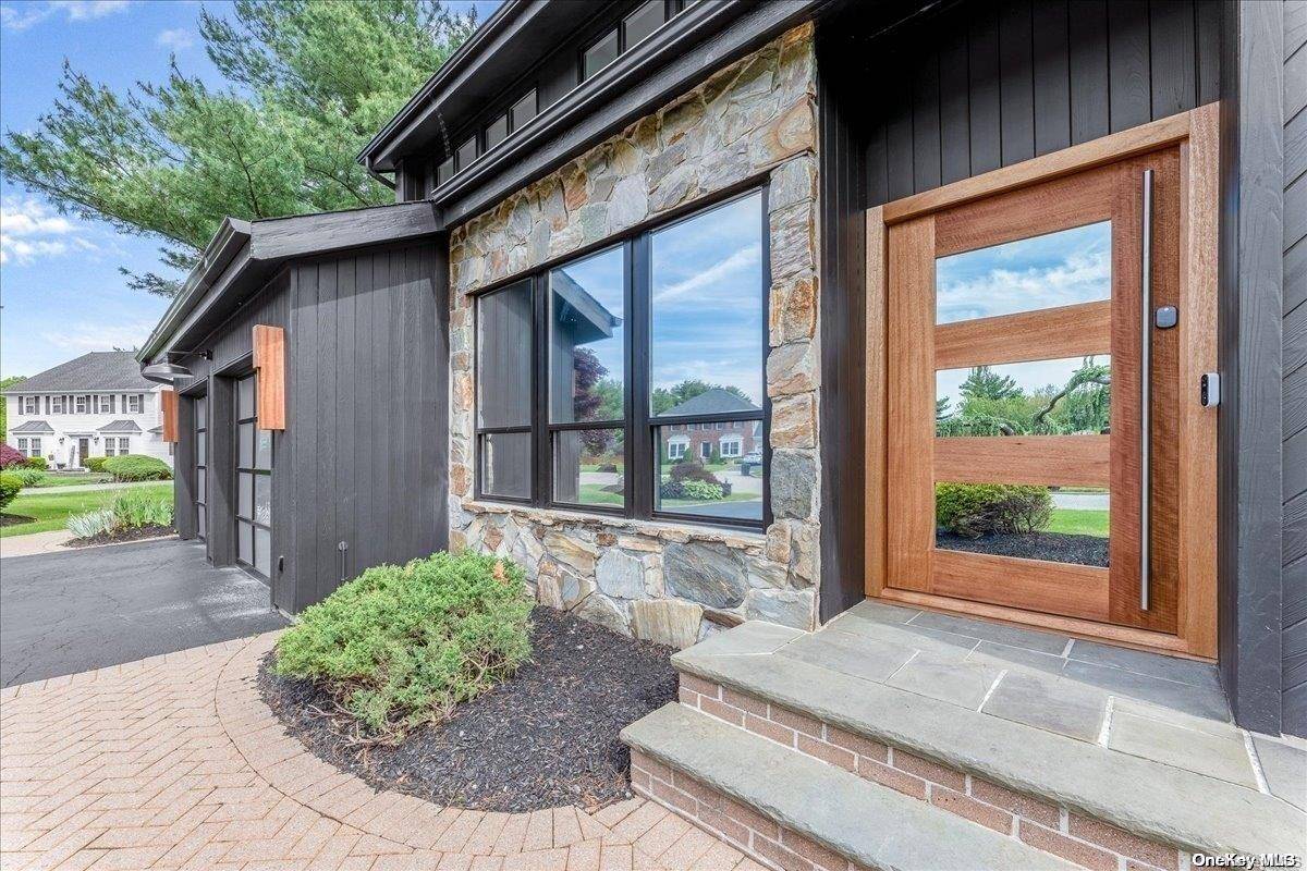 Mount Sinai, NY 11766,4 Hatteras CT