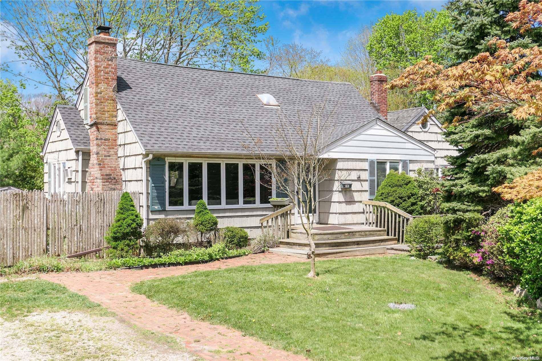 East Patchogue, NY 11772,26 Hedges AVE