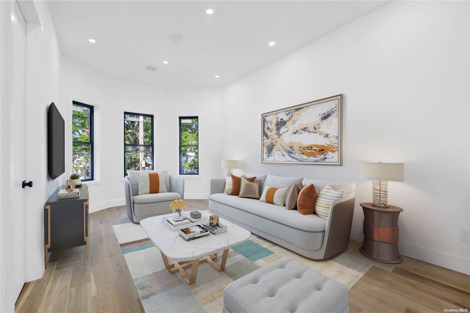 Woodhaven, NY 11421,86-11 90th ST