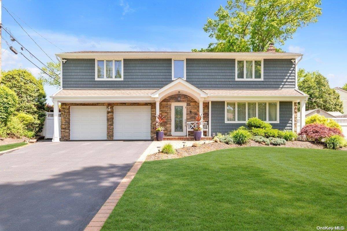 Lake Grove, NY 11755,4 Summerfield DR