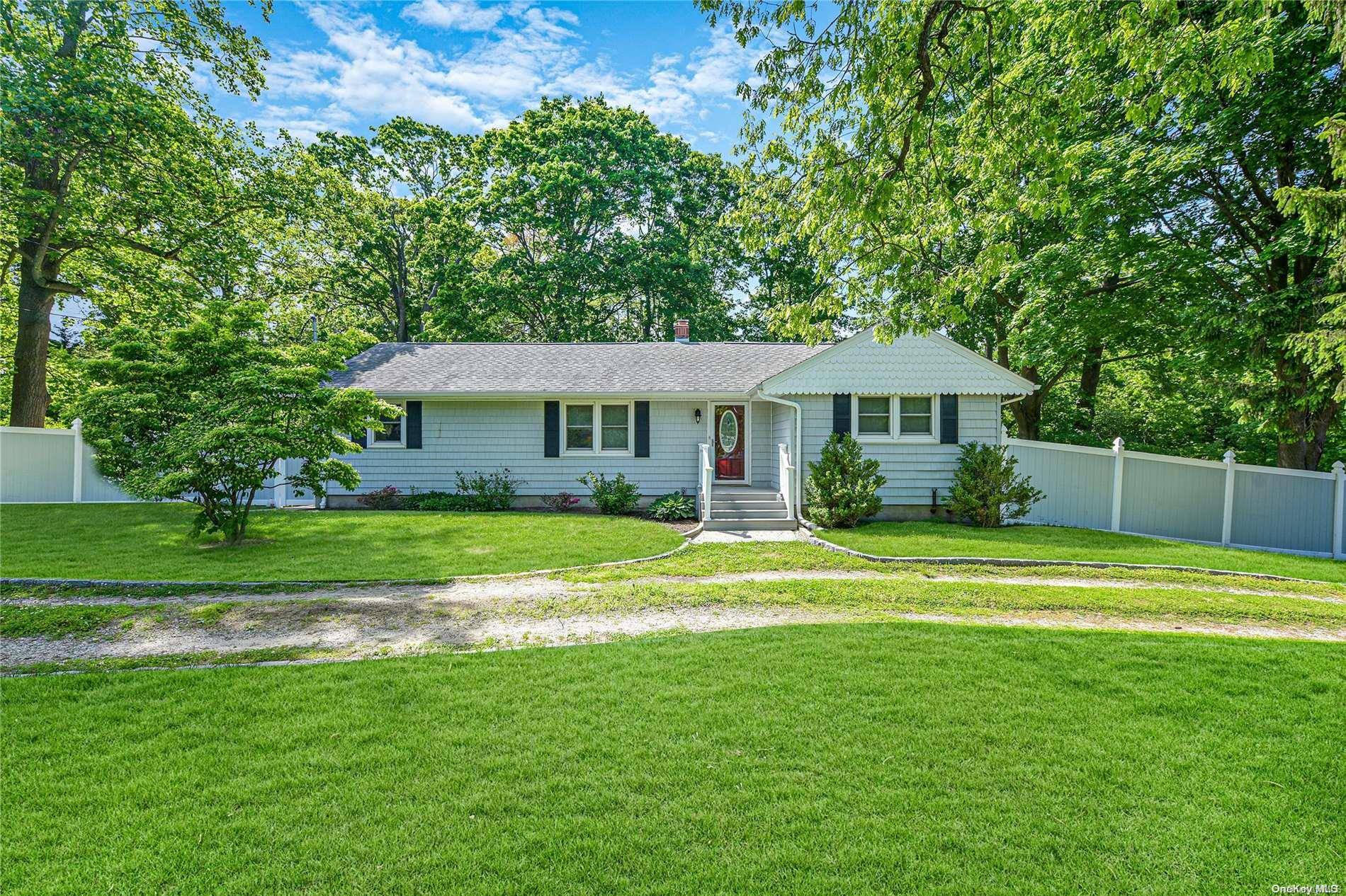 Ronkonkoma, NY 11779,2926 Ocean AVE