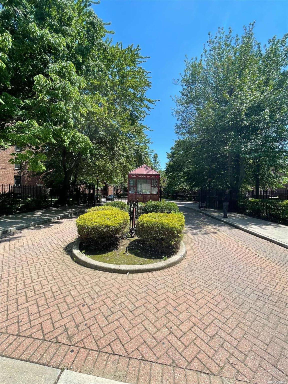 Flushing, NY 11367,150-11 72nd Rd #6D