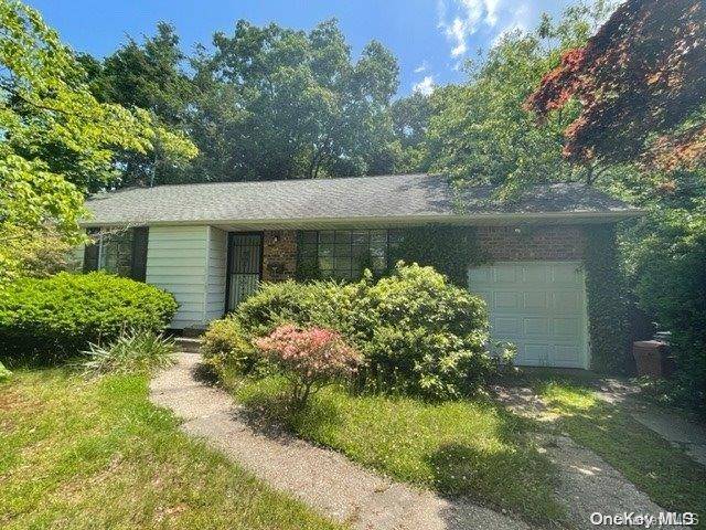 East Northport, NY 11731,2 Elsmere PL