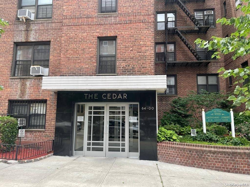 Rego Park, NY 11374,64-00 Saunders ST #3G