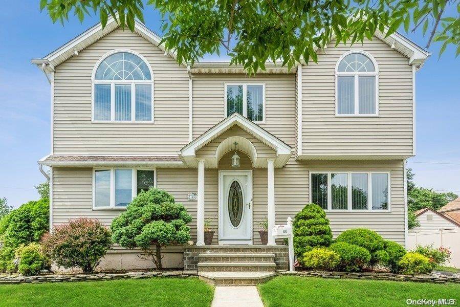 Seaford, NY 11783,450 Piping Rock RD