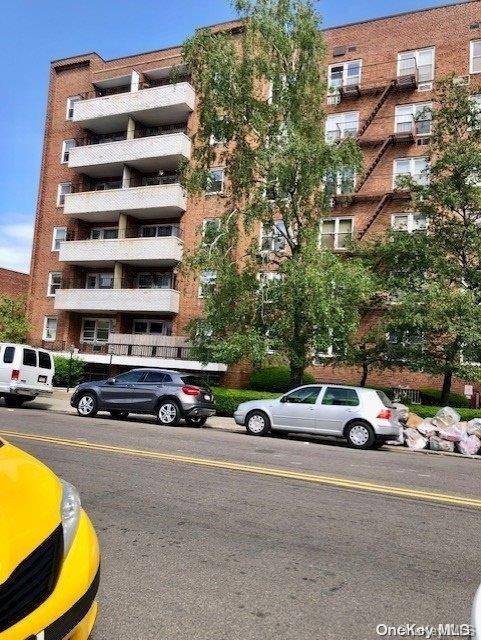 Forest Hills, NY 11375,100-26 67 RD #F