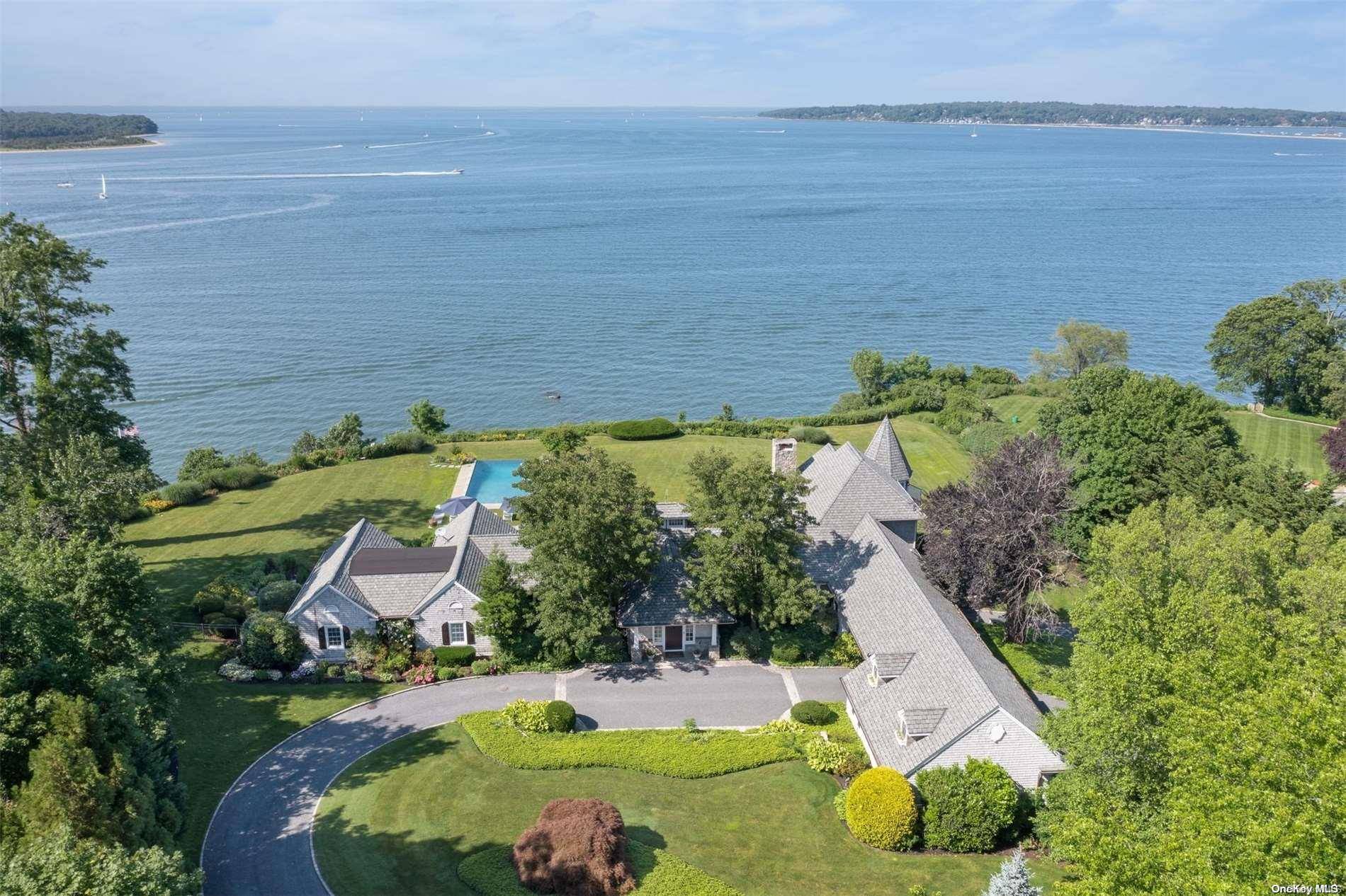 Huntington Bay, NY 11743,8 Wincoma Drive