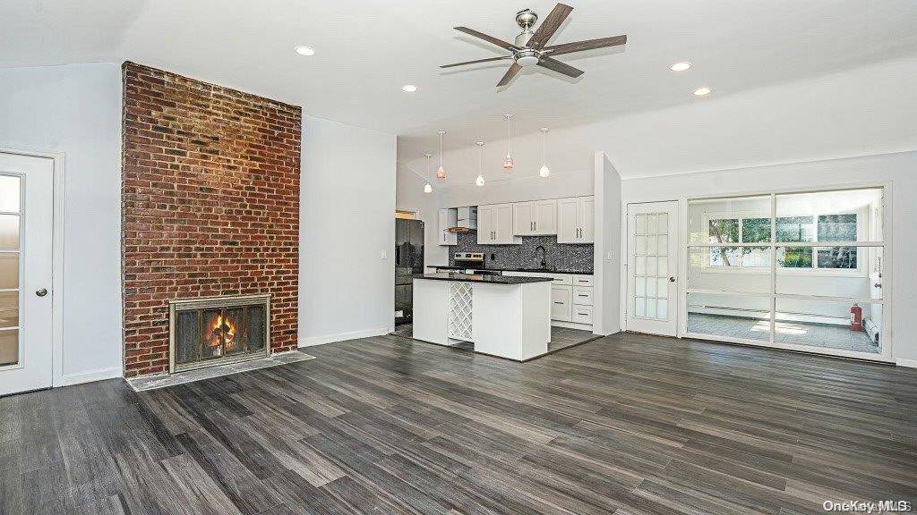 Freeport, NY 11520,159 Park AVE