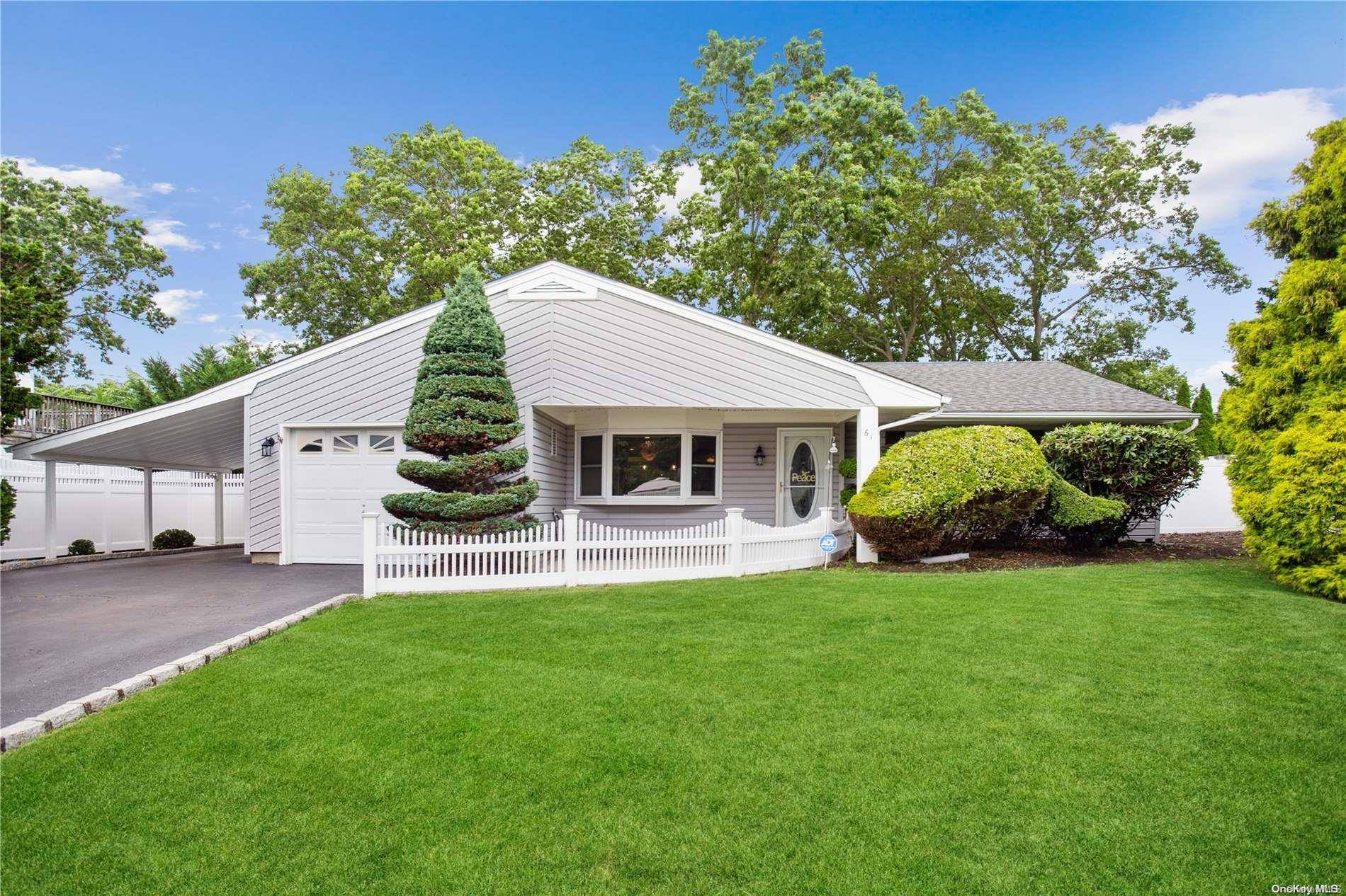 Port Jefferson Station, NY 11776,61 Rush ST