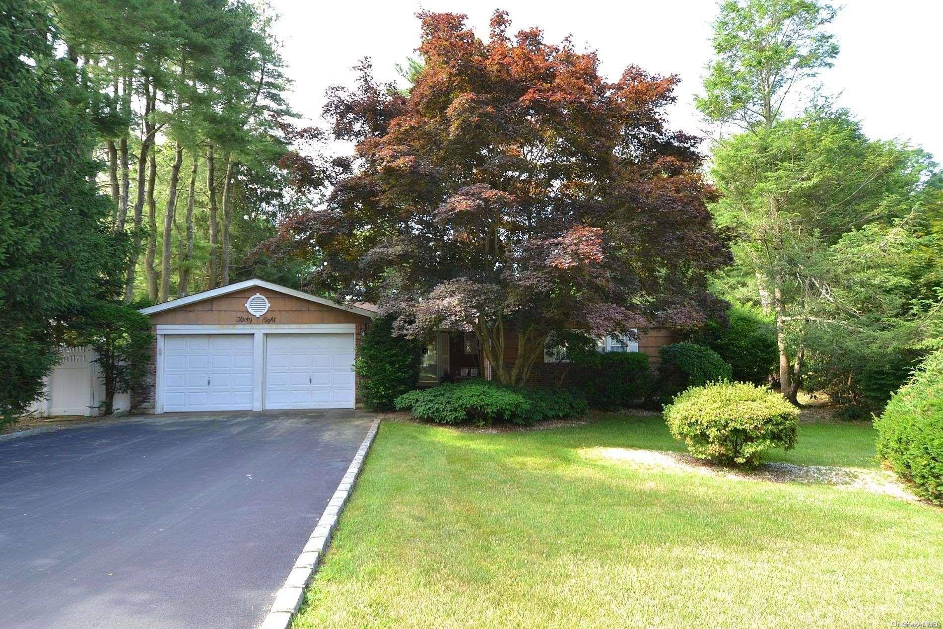 Hauppauge, NY 11788,38 Homestead CIR