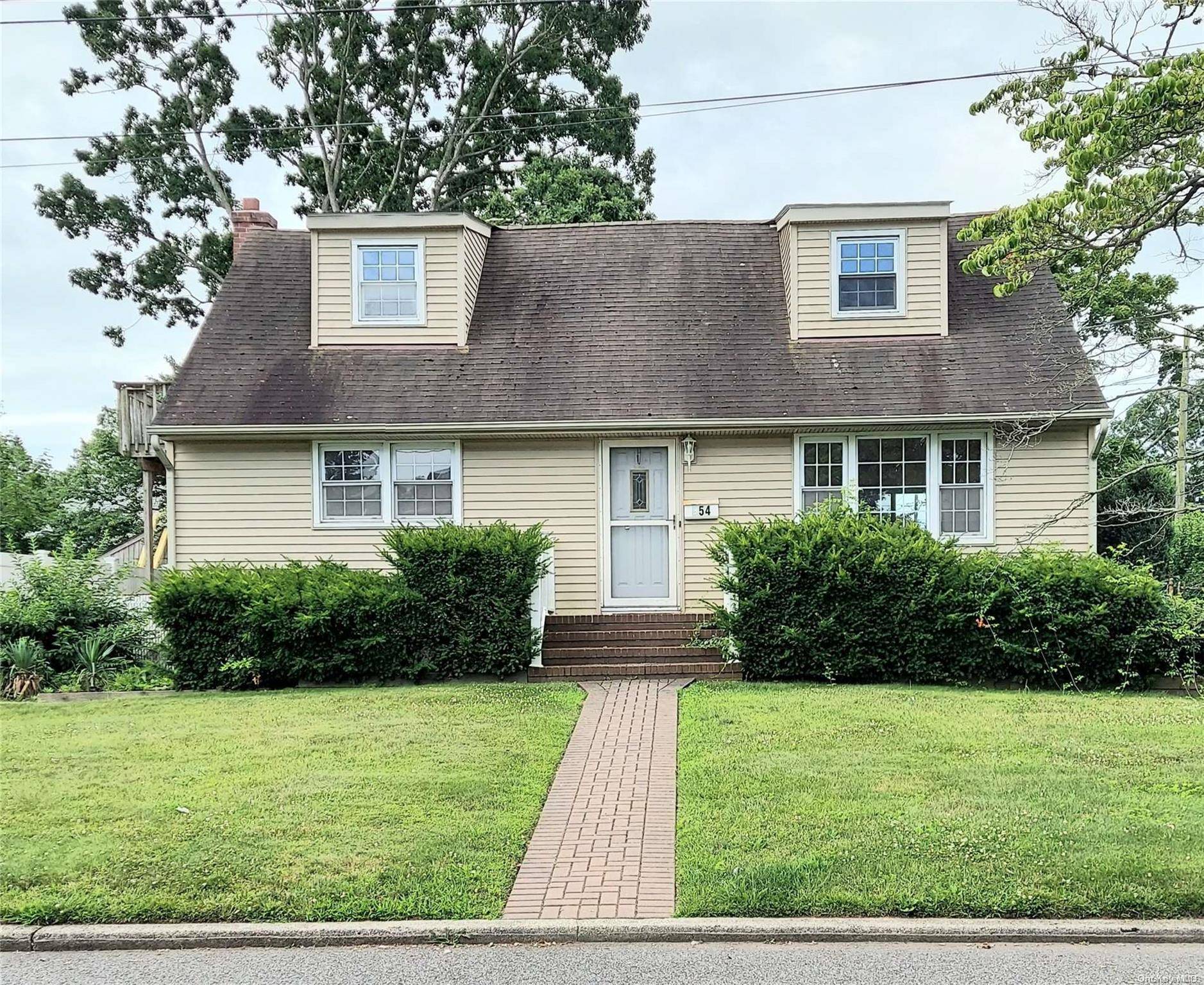 West Babylon, NY 11704,354 Amsterdam AVE