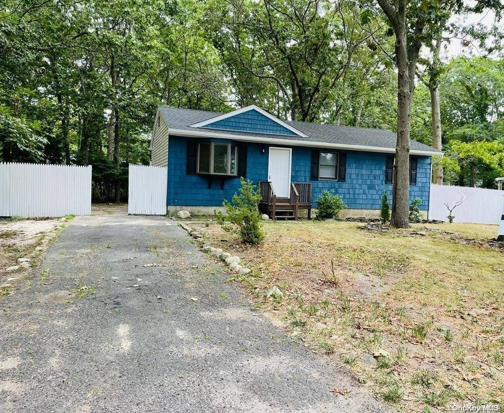 Mastic Beach, NY 11951,83 Market ST