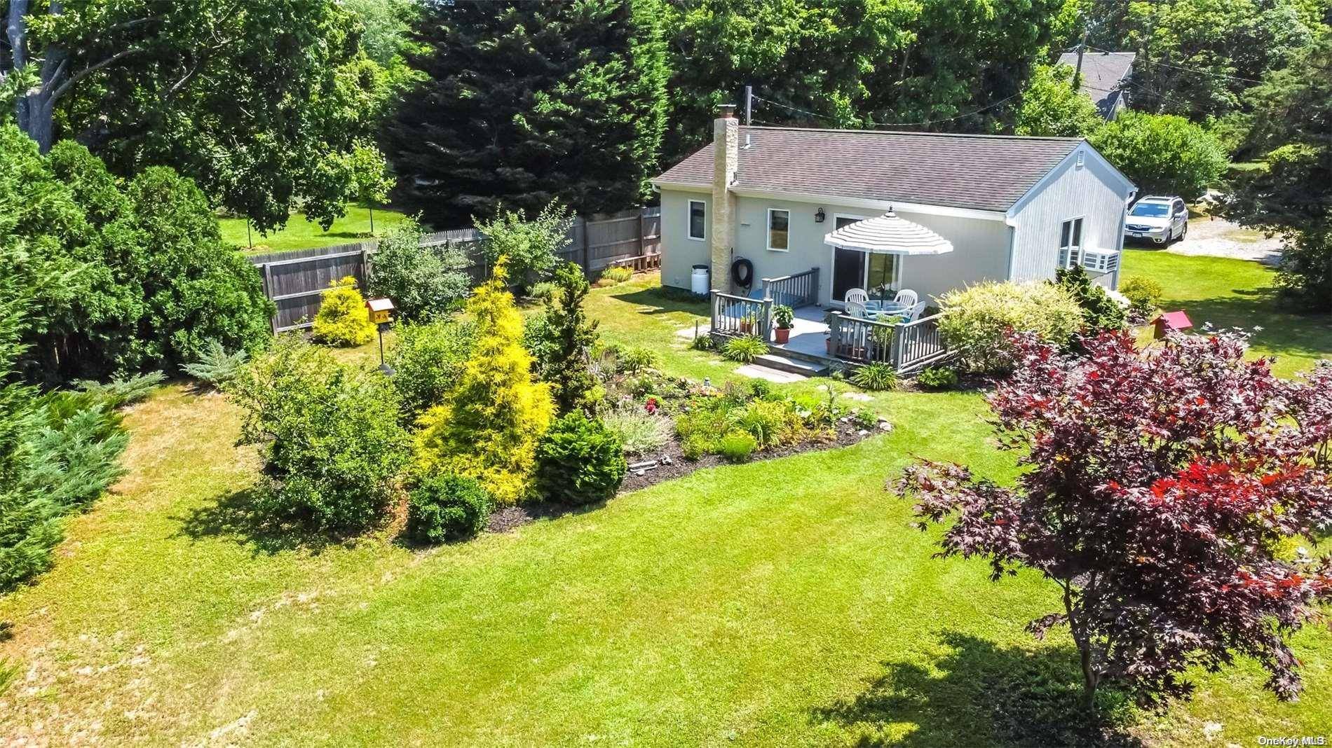 East Quogue, NY 11942,30 A Vail AVE #A