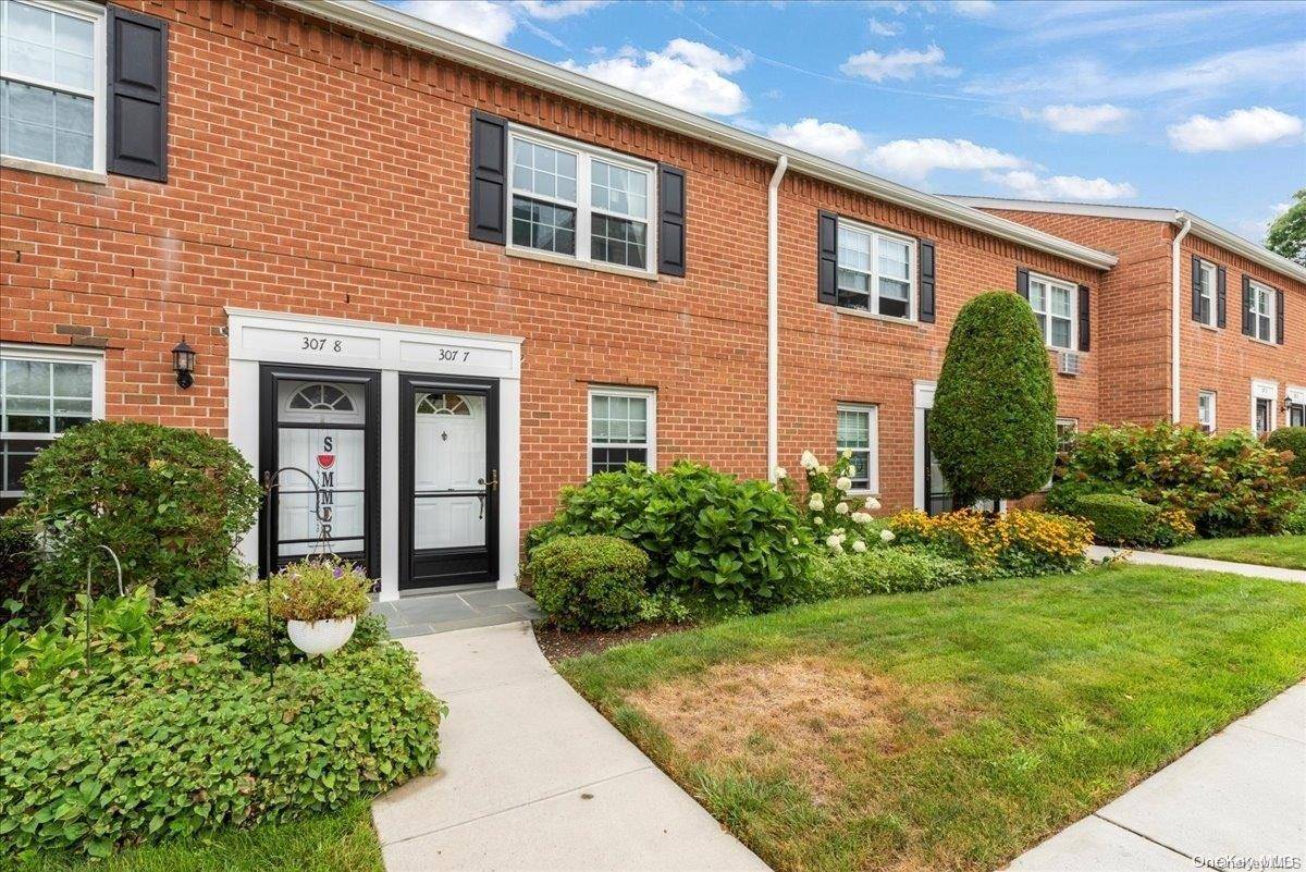 Bethpage, NY 11714,307 Hicksville RD #7