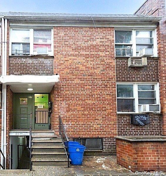 Jamaica, NY 11432,88-44 163rd ST