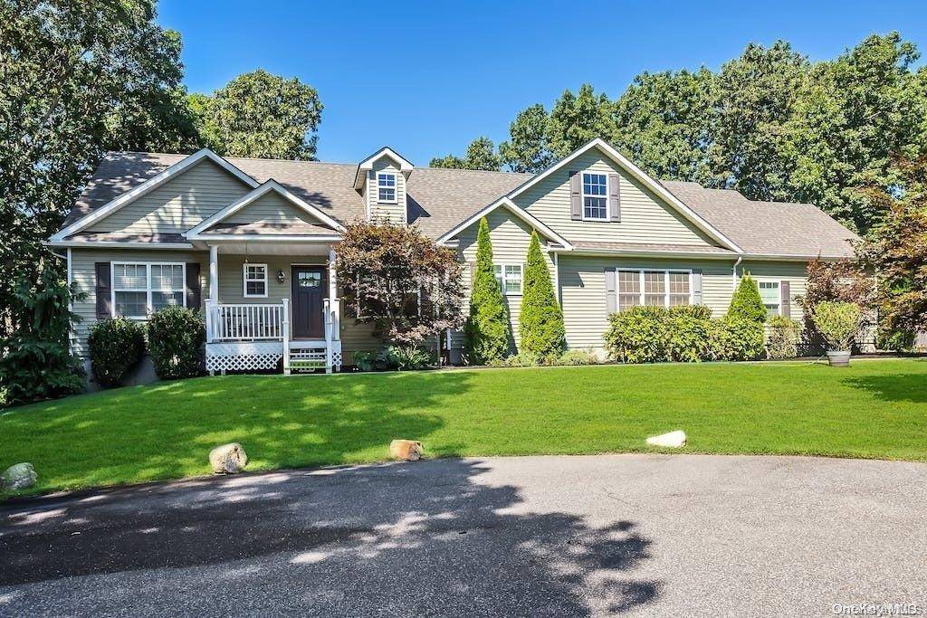 East Setauket, NY 11733,22 John Adams LN