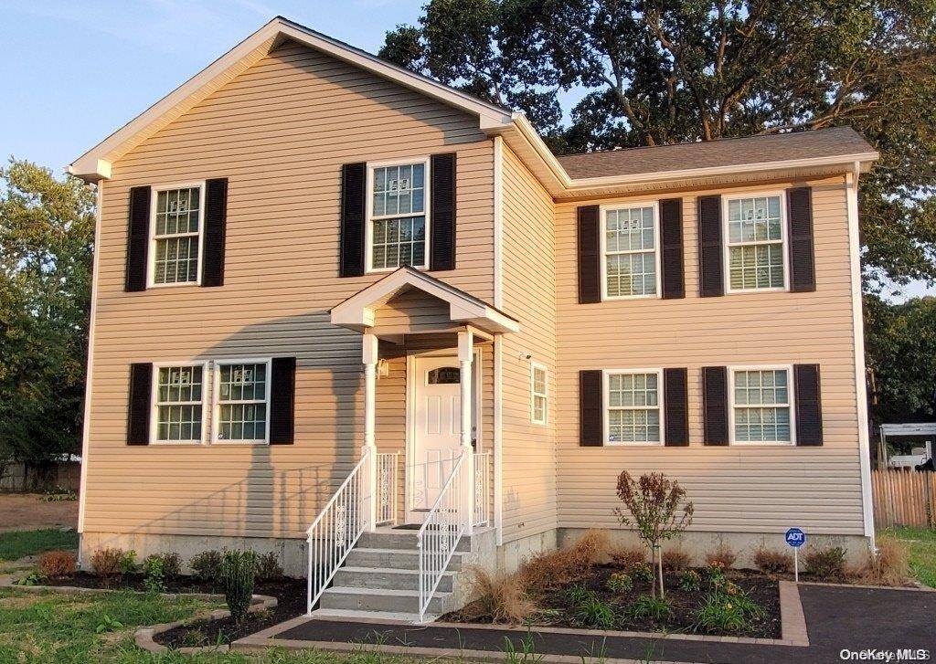 Wheatley Heights, NY 11798,1659 Straight PATH