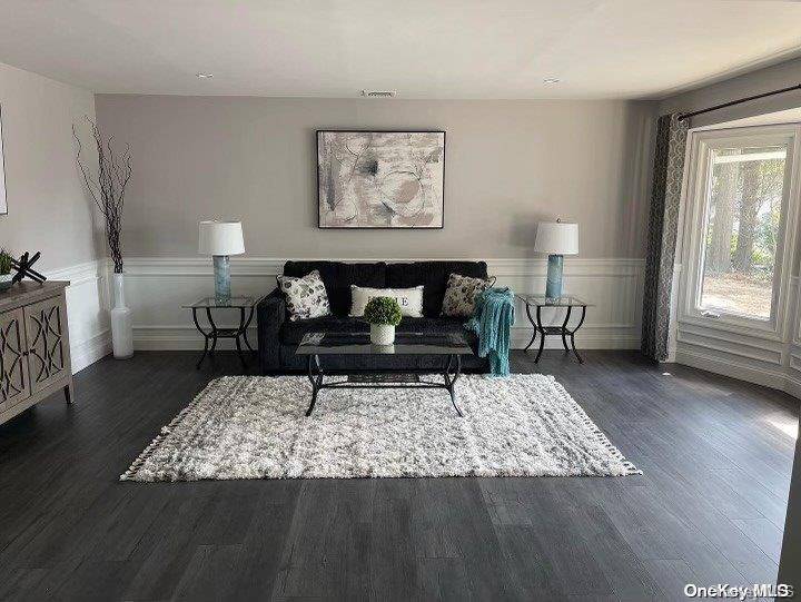 Farmingville, NY 11738,9 Devon AVE