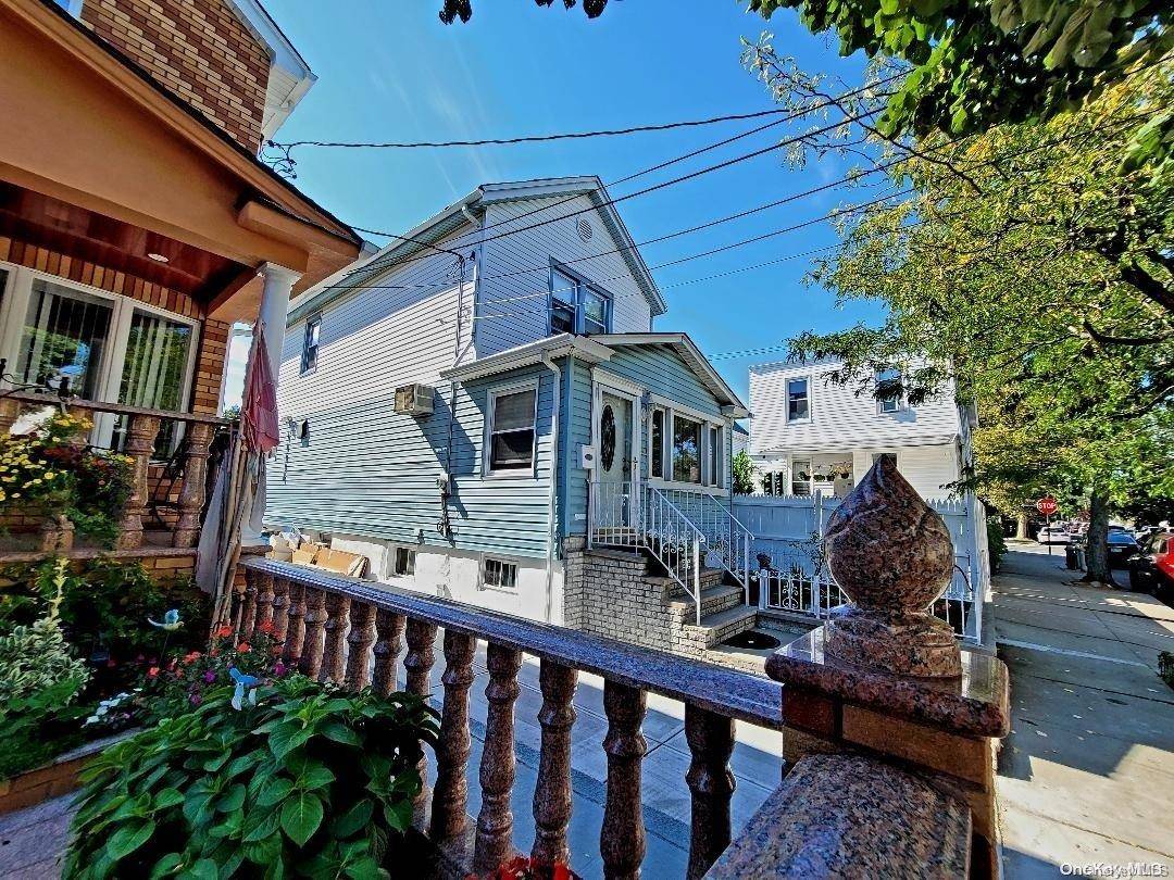 Ozone Park, NY 11417,107-10 87th ST