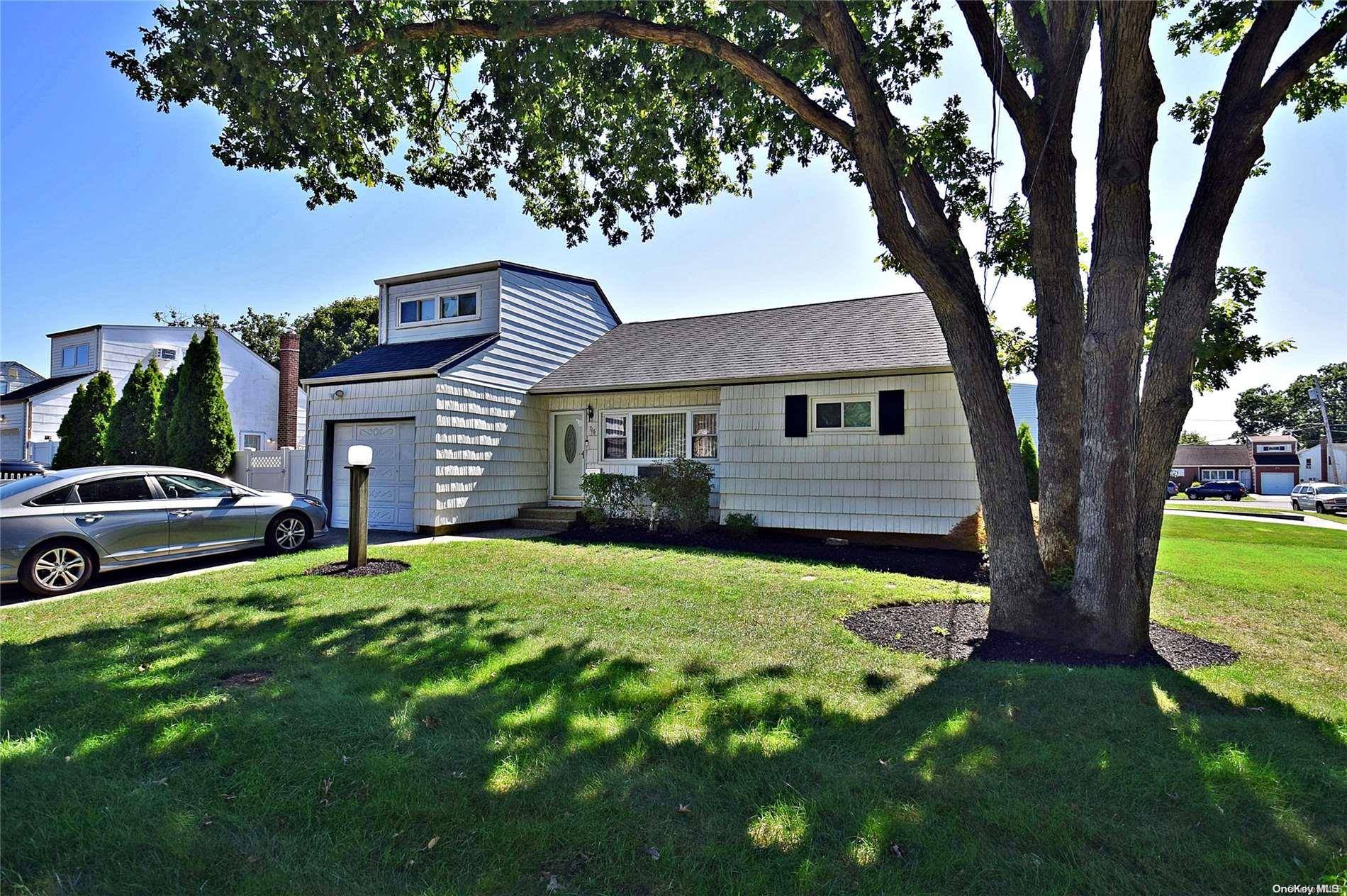 Deer Park, NY 11729,716 Nicolls RD