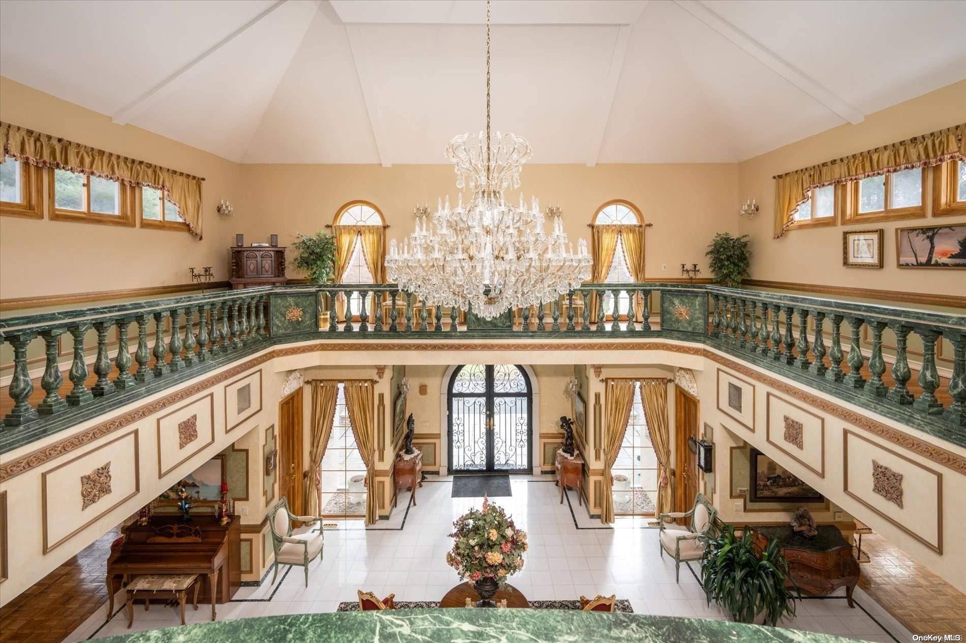 Old Westbury, NY 11568,23 Old Westbury RD