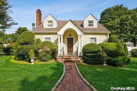 East Northport, NY 11731,609 Elwood RD