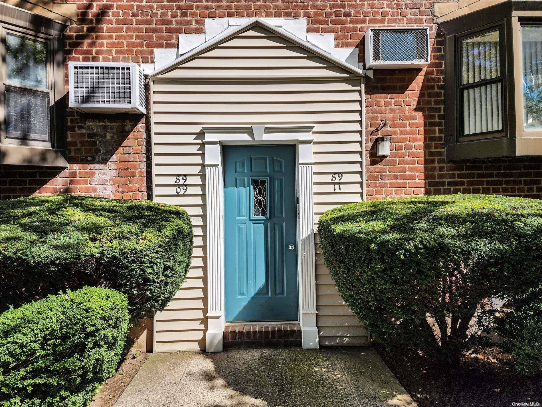 Howard Beach, NY 11414,89-11 151 AVE #Upper