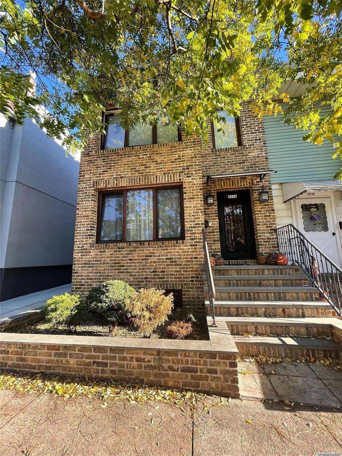Maspeth, NY 11378,62-44 60th AVE