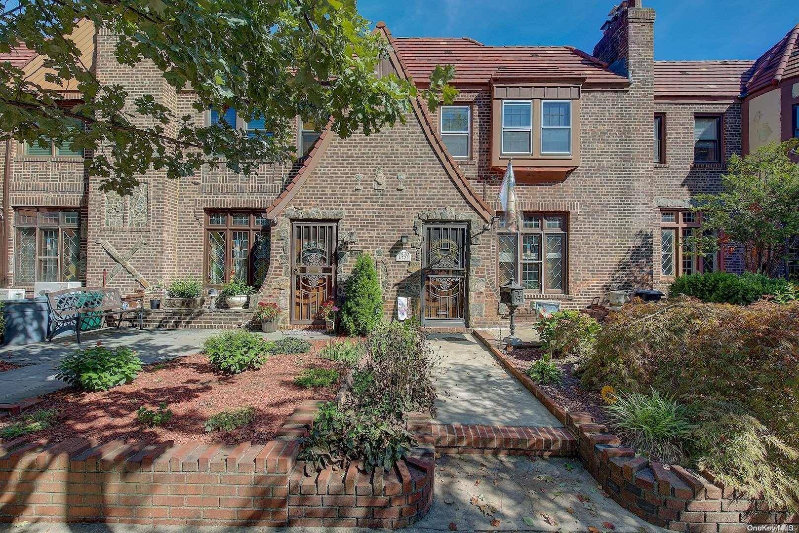 Flushing, NY 11358,4729 188th ST