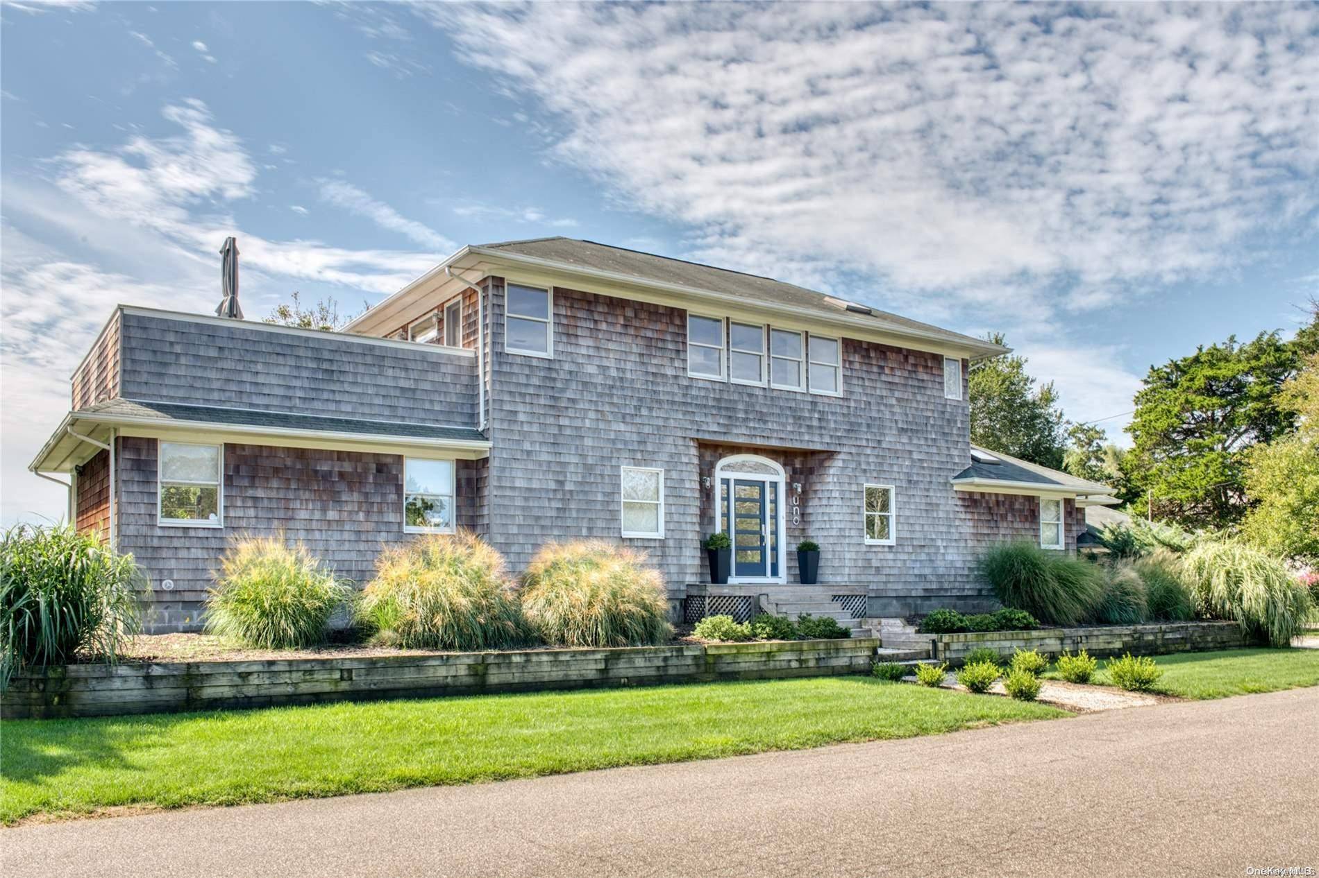 Remsenburg, NY 11960,1 Duck Point