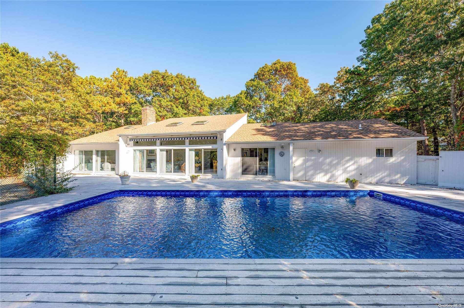 East Quogue, NY 11942,1 Whippoorwill LN