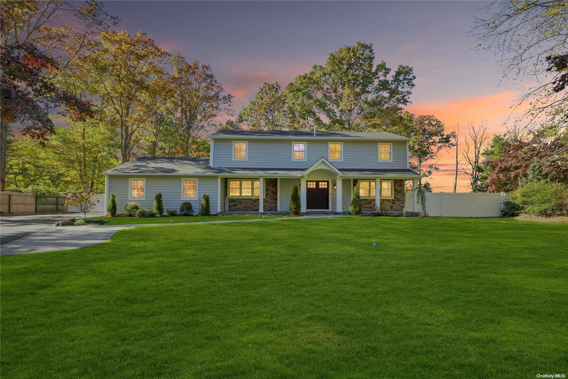 Melville, NY 11747,10 Sleepy LN