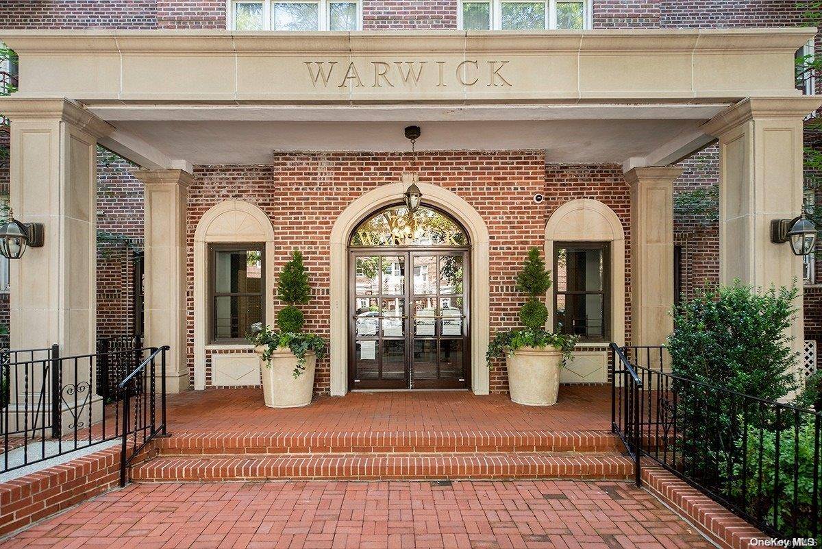 Jackson Heights, NY 11372,76-12 35th AVE #3-O