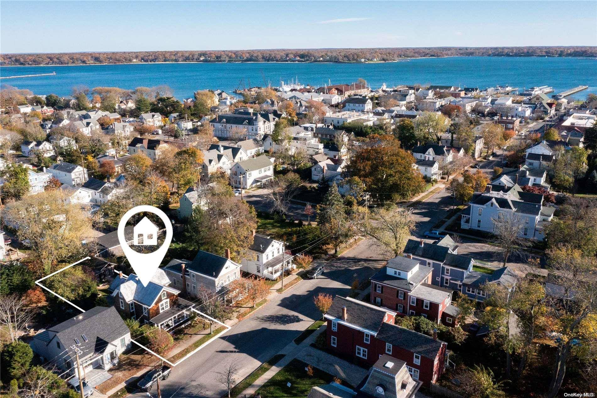 Greenport, NY 11944,518 1st ST