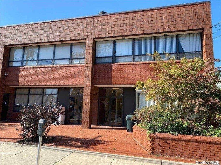 Floral Park, NY 11001,20-24 N Tyson AVE #1