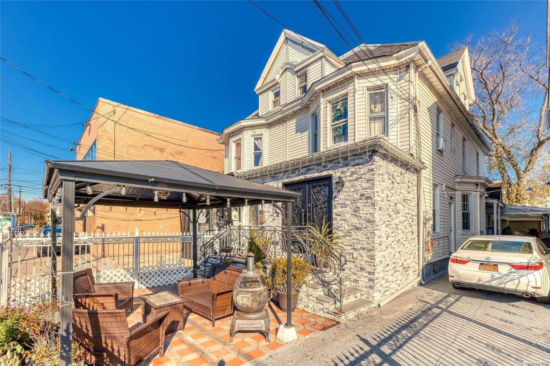 Richmond Hill, NY 11418,101-15 Lefferts Blvd