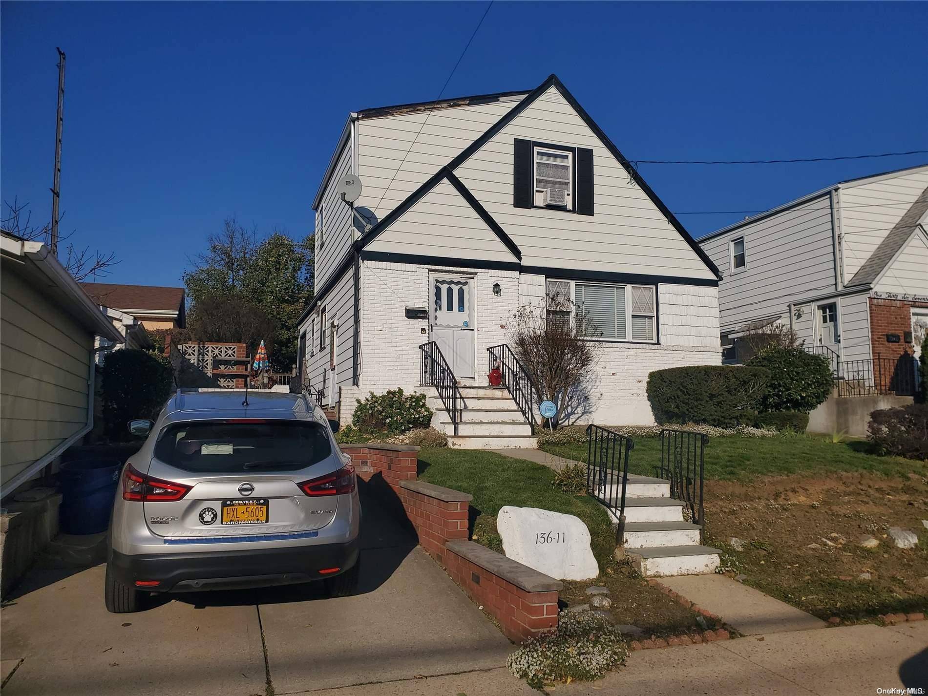 Flushing, NY 11367,136-11 62nd AVE