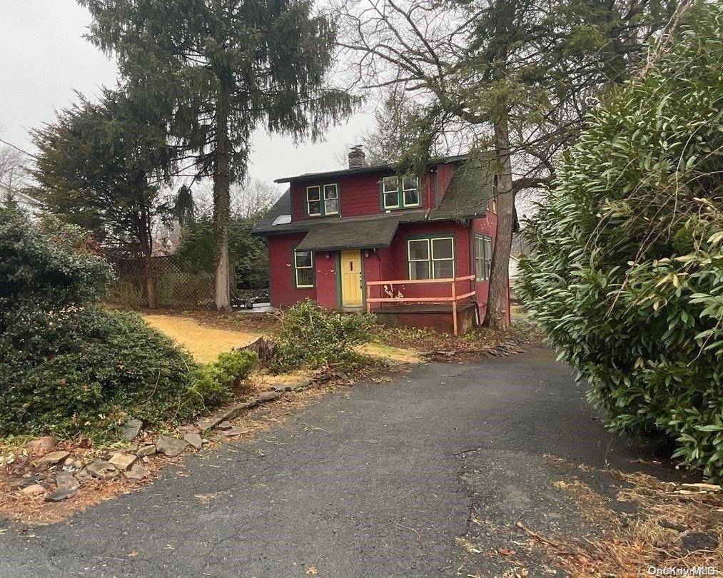 Valley Cottage, NY 10989,271 Maple RD