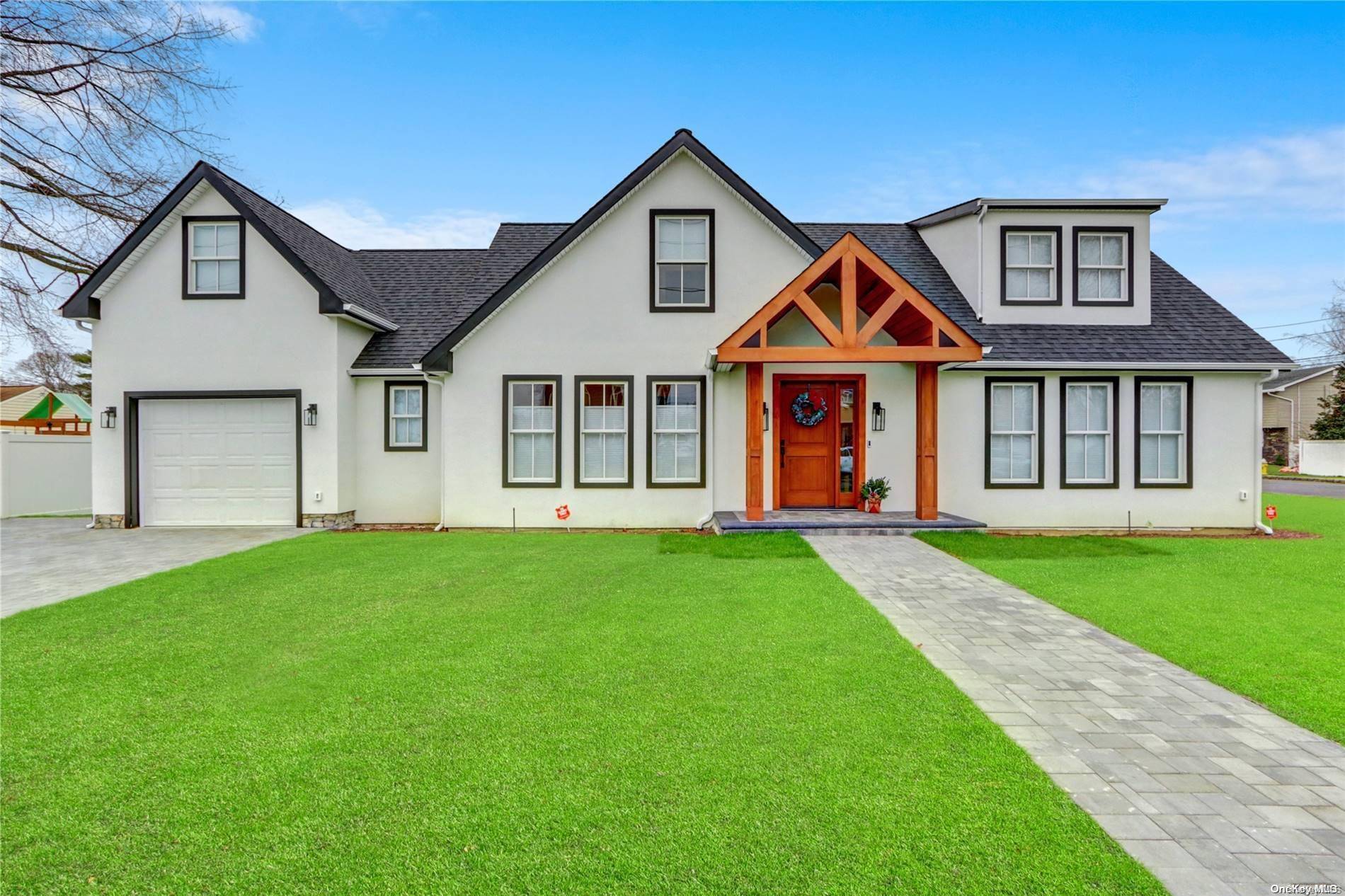 Lindenhurst, NY 11757,239 Muncy ST