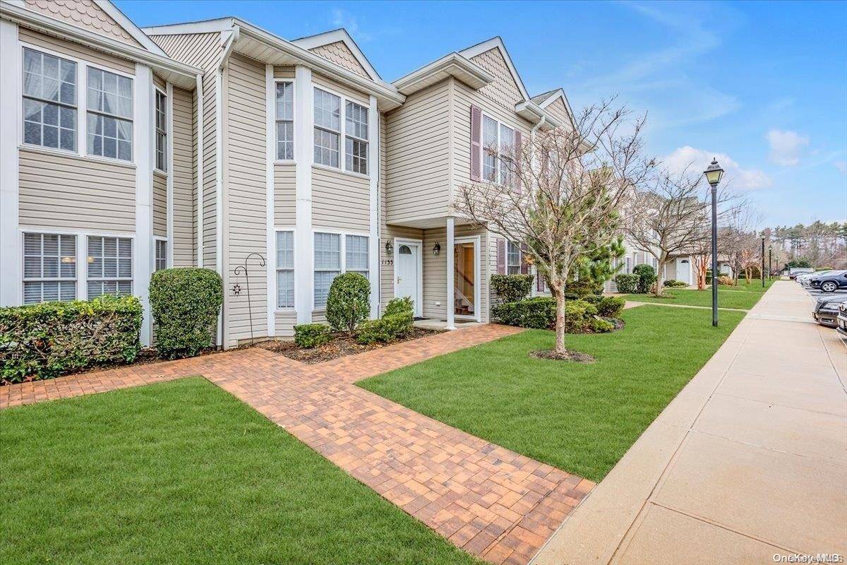 Melville, NY 11747,1132 Savoy DR #1132