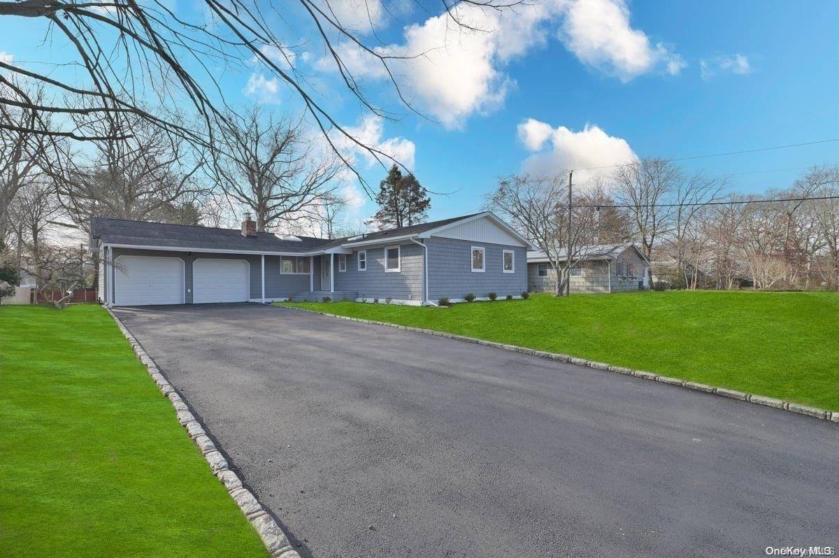 Nesconset, NY 11767,14 Quist LN