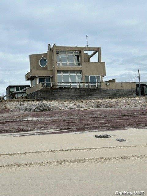 Ocean Beach, NY 11770,240 Wilmot RD