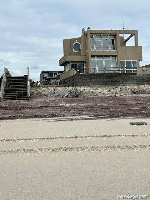 Ocean Beach, NY 11770,240 Wilmot RD